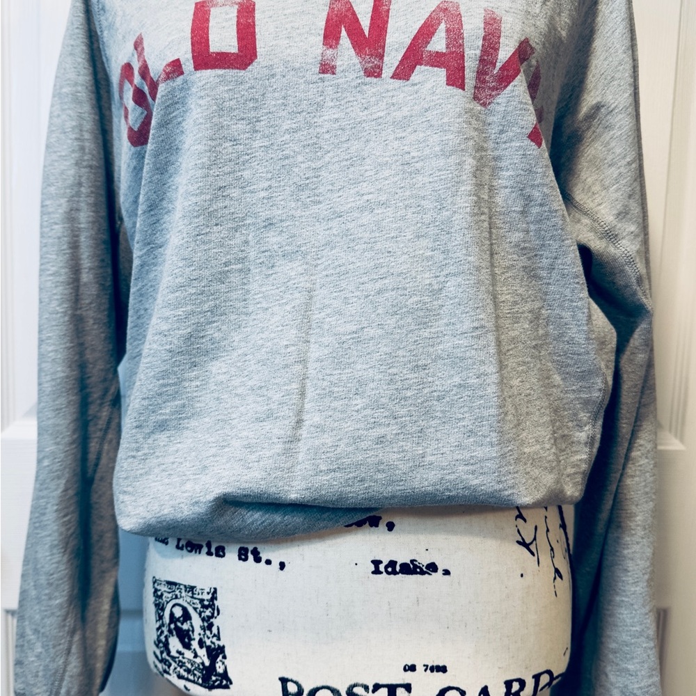 5/$20 🔆 Unisex Old Navy Gray Crewneck Sweater